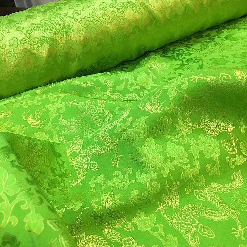 Настоящая 100% шелковая жаккардовая зеленая дракон атласная ткань в винтажном