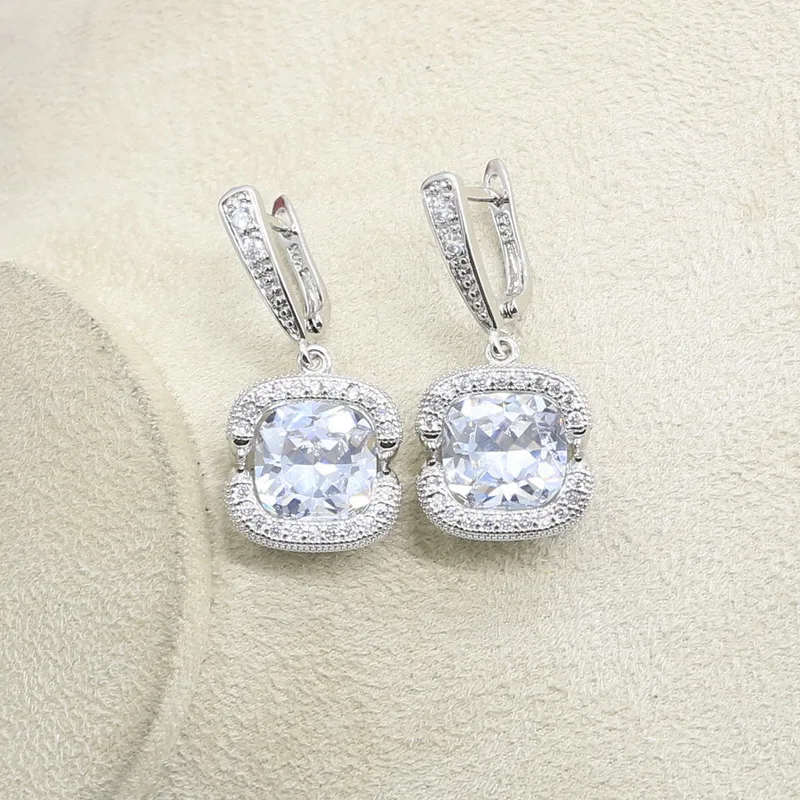 Комплект из колье серёг кольца и браслета | Украшения аксессуары