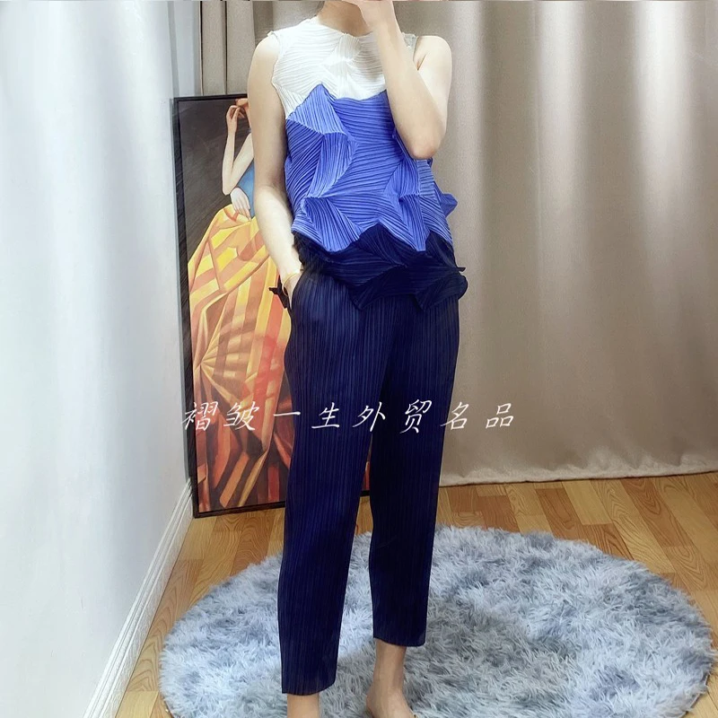 

Summer women's diamond pleated colorblock T-shirt Miyak fold Fashionable plus size slimming sleeveless bottoming shirt top tied