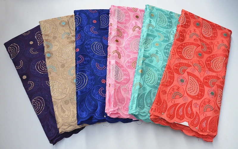 

Alisa Hot Selling Gold Color 100% Cotton Lace Fabric Fashion Nigerian Lace Fabric 5 Yards/pcs For Sewing Party Dress B977831-40C