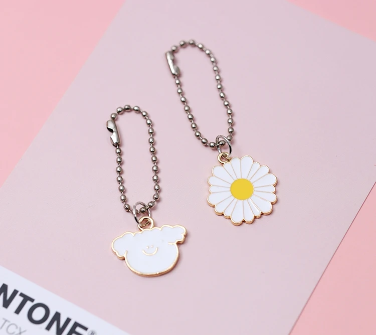 2022 милый мультяшный Маргаритка цветок Дораэмон кролик металлический брелок для женщин брелок кольцо для автомобиля сумка Подвеска Аксессуары D515