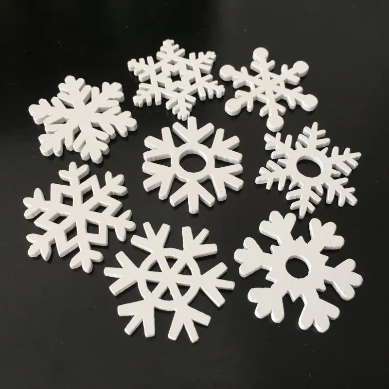 

50pcs 3.5cm Blend Wooden snowflake Red white Christmas snowflakes Party supplies / DIY decoration for parties and festivals