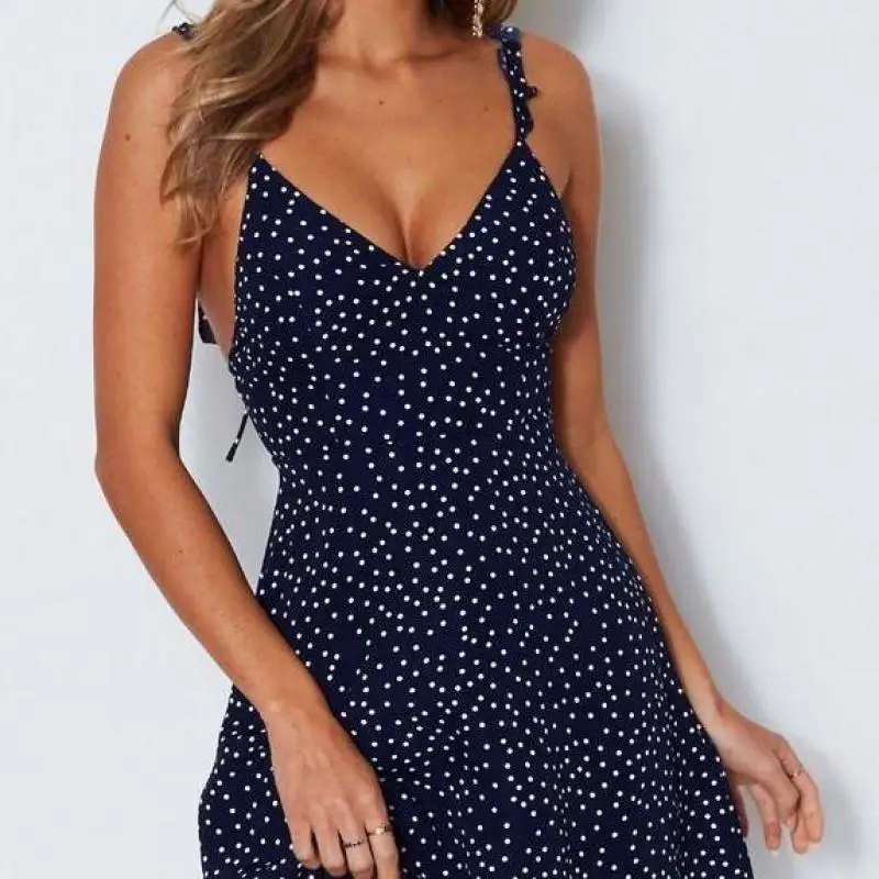 Платье-мини на бретелях-спагетти с V-образным вырезом и высокой талией | Женская