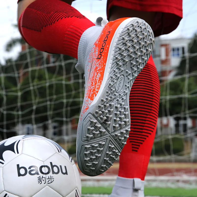 

New Football Boots Brand Kids Soccer Shoes Outdoor Sport Sneakers Men High Quality Training Cleats Botas De Futbol Sala Hombre