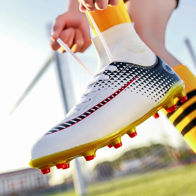 

Classic boys and girls children's football sneakers turf football futsal football shoes comfortable non-slip SIZE:34-45