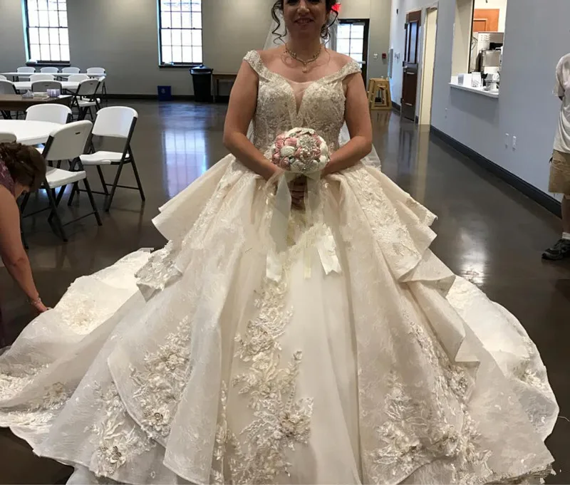 

vestido de noiva Plus size Luxury Lace Wedding Dresses Puffy Applique cap Sleeve Ball Gown Wedding gown court train Bridal Gowns