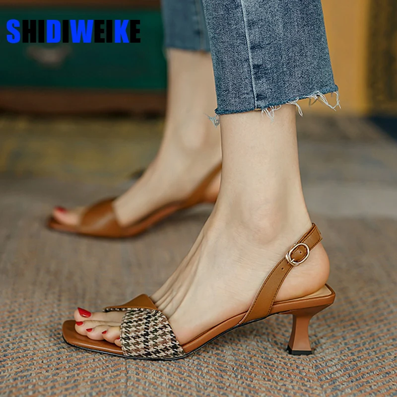 

Летняя обувь; Женские босоножки с квадратным носком на тонком каблуке во французском стиле с открытым носком; Женские босоножки на высоком ...