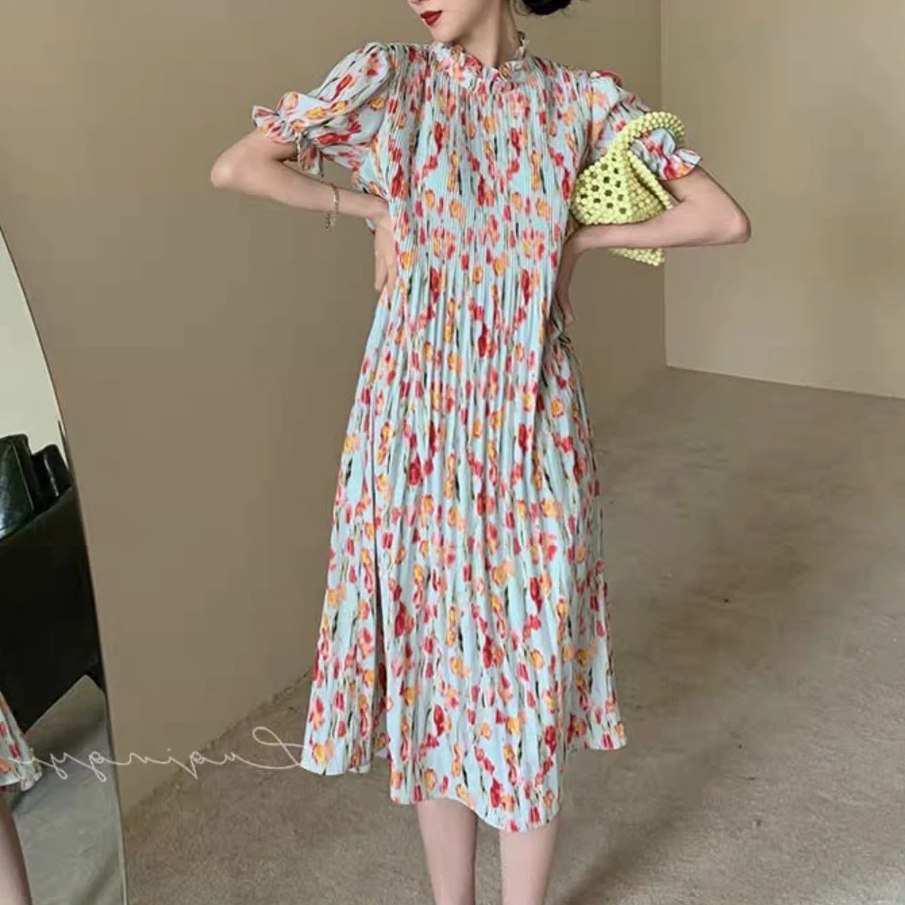 

2021 Summer New Vintage Crushed Dress French Chiffon Long Skirt Wave Loose Holiday DRESS O-Neck Straight vintage