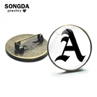 26 брошей в виде английских букв, старомодная Женская Брошь с именем тыльной стороны, стеклянный кабошон, значок для женщин и мужчин, булавка для лацкана, сумка, одежда, декоративные украшения