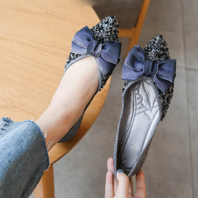 Женские вечерние модельные туфли Женская обувь на плоской подошве с острым