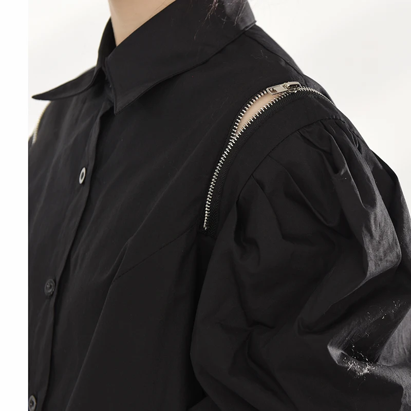 

[EAM] Women Black Zipper Off Shoulder Blouse New Lapel Puff Sleeve Loose Fit Shirt Fashion Tide Spring Autumn 2021 1DD180001