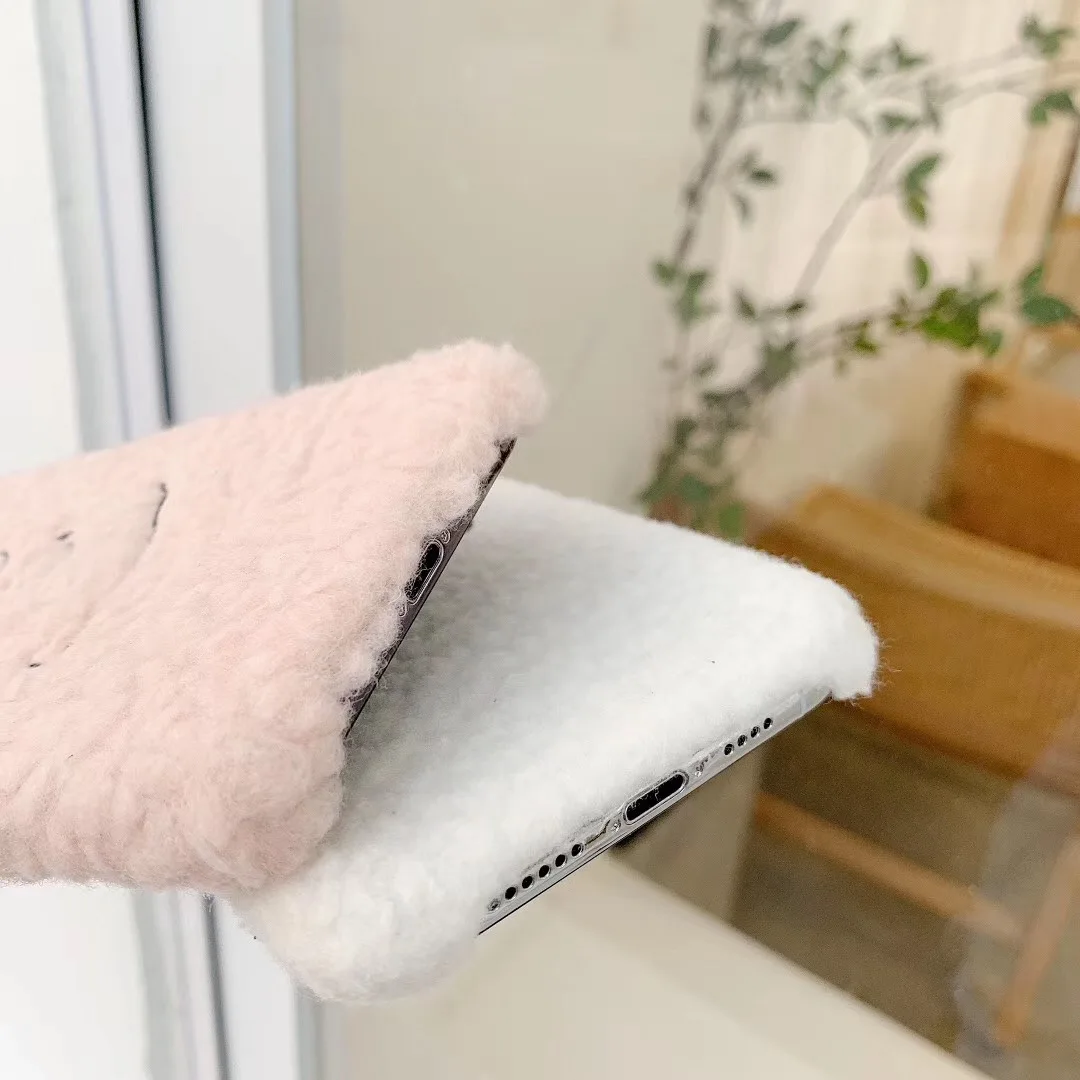 Hot Plush Charlie Brown Peanut beagle dog phone case for iphone 7 7plus 8 8plus cover 11 pro x xs max xr wool coque |
