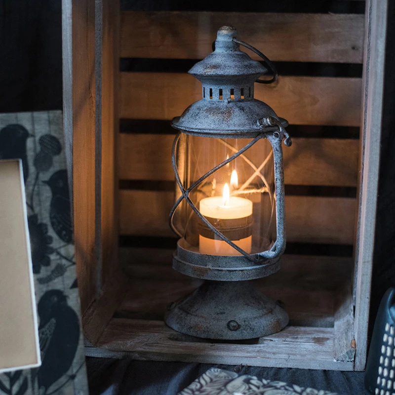 

European Retro Old Wrought Iron Candlestick Lantern Oil Lamp Wind Lamp Wedding Table Centerpieces Home Decoration Garden Props