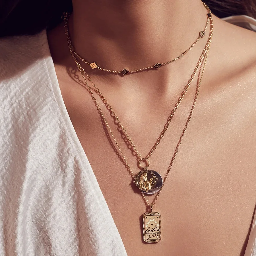

New Vintage Square Pattern Pendant Tarot Necklace Creative Sun Moon Star 16k Gold Necklaces For Women Fashion Memorial Jewelry