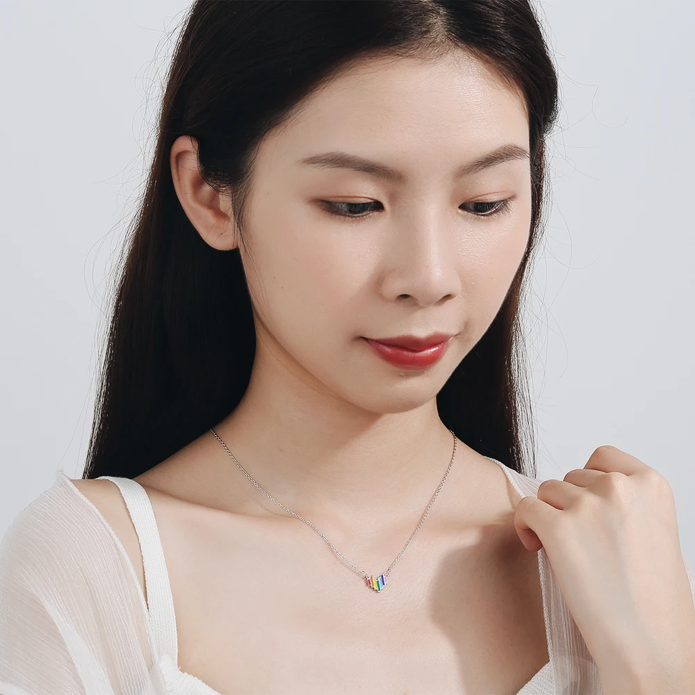 925 Стерлинговое серебро подвеска в виде сердца с радугой по производсву