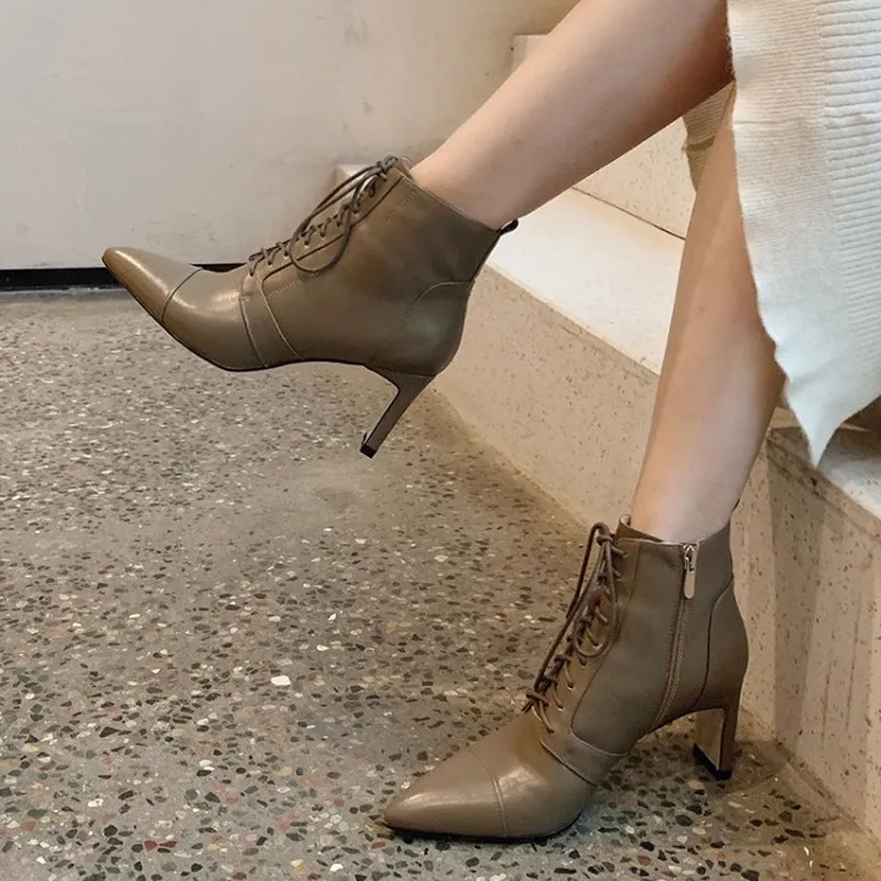 

HOT Women Ankle Boots Natural Leather Cross-tied Autumn and Winter Pointed Toe Thick Heel Fashion Classic Europe Women Shoes