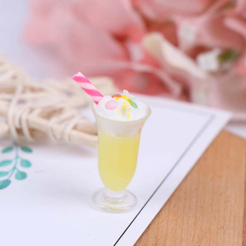 

New Arrival 1:12 Dollhouse Beautiful Miniature Food Mango Milkshake Cup Doll Kitchen Food Accessories