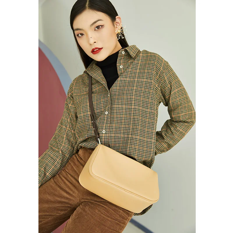 

Head layer cowhide pillow pack into color of new fund of 2021 autumn winters litchi grain retro inclined shoulder bag
