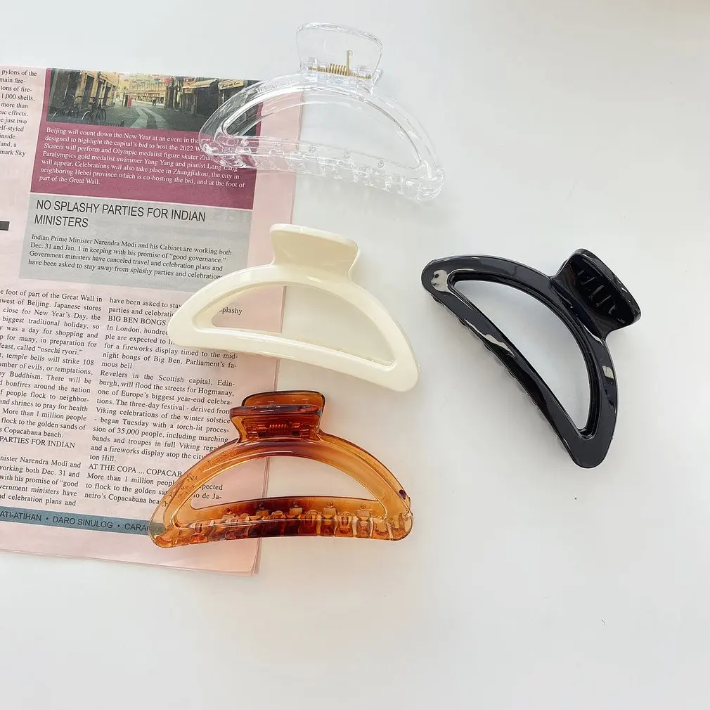 

Beautiful Korean Retro Style Buns Clip For Women Hair Clips Decoration Korean Fashion Accessories Hair Clip