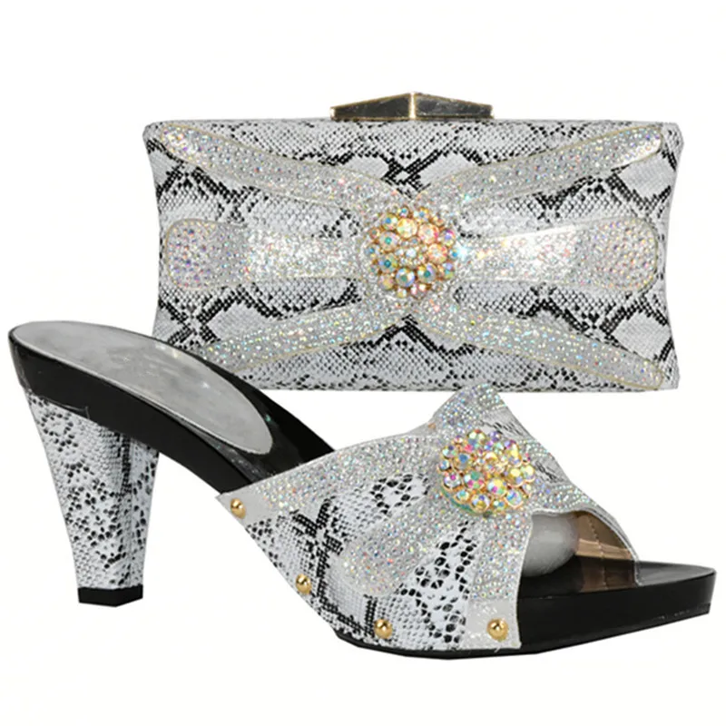 Новейшая модель Итальянская обувь зеленого цвета с сумочкой в комплекте Обувь и