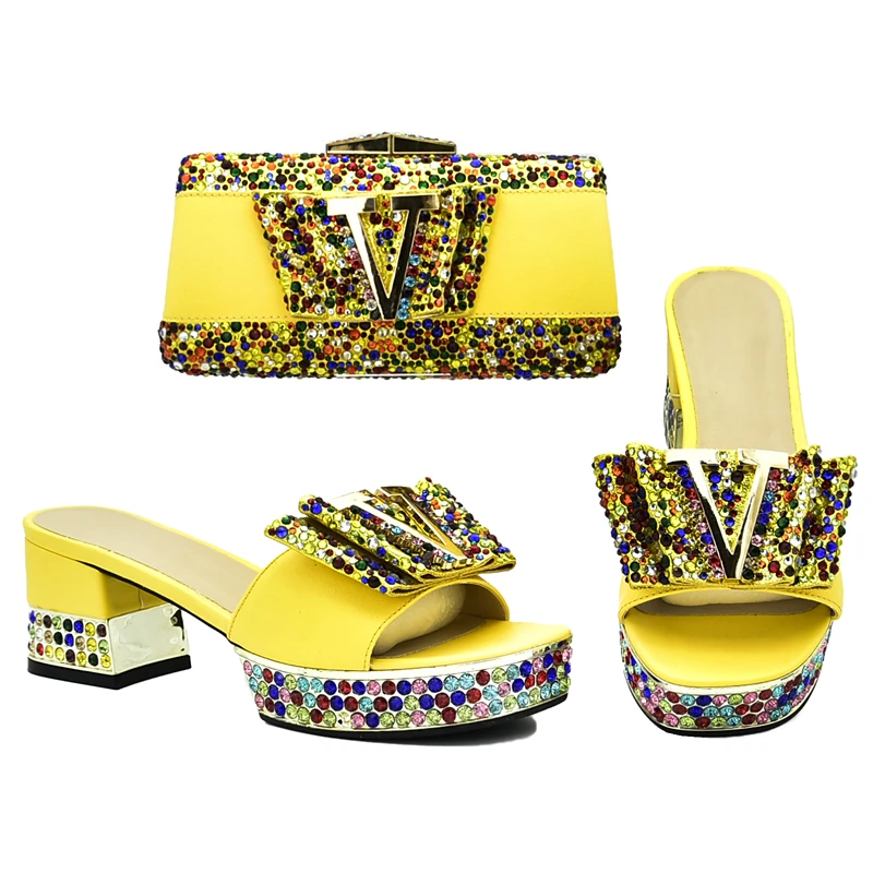 Туфли лодочки женские с украшением из страз комплект туфель и сумочки в