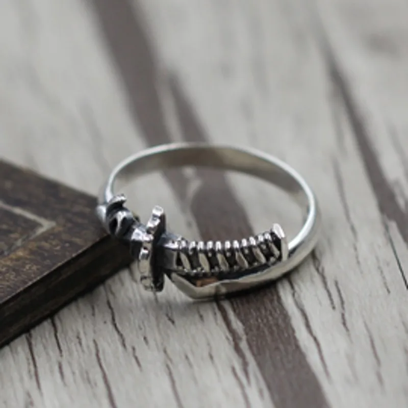 Тайский серебряный винтажный удар меч байонетное кольцо Открытое с самурайским