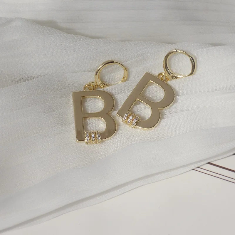 

2020 New Trendy Hot Sale Women's Earrings Letter B Golden Delicate Dangle Drop Earring For Women Bride's Party Jewelry Wholesale