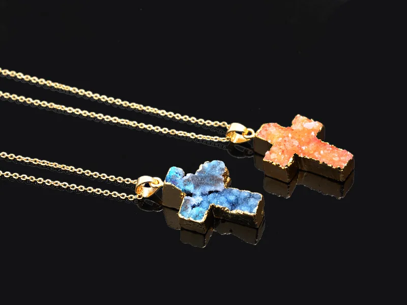 Крест винтажное ожерелье с природным камнем летний богемный чокер сердечками