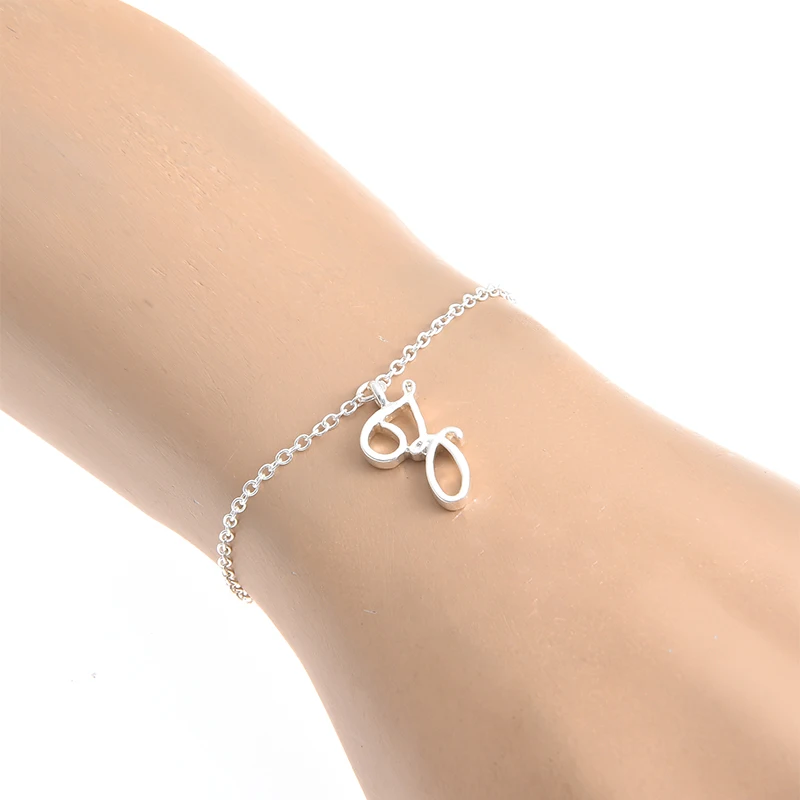 

Monogram Cursive Initial Z Name Bracelet Swirl English Alphabet Letter Initials Text Character Chain Bracelets Gift for Friends