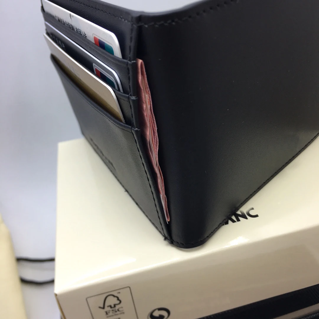 

Мужской кошелек из 100% натуральной кожи, короткий кошелек из телячьей кожи, модный роскошный брендовый кошелек, Простой деловой кошелек, нов...