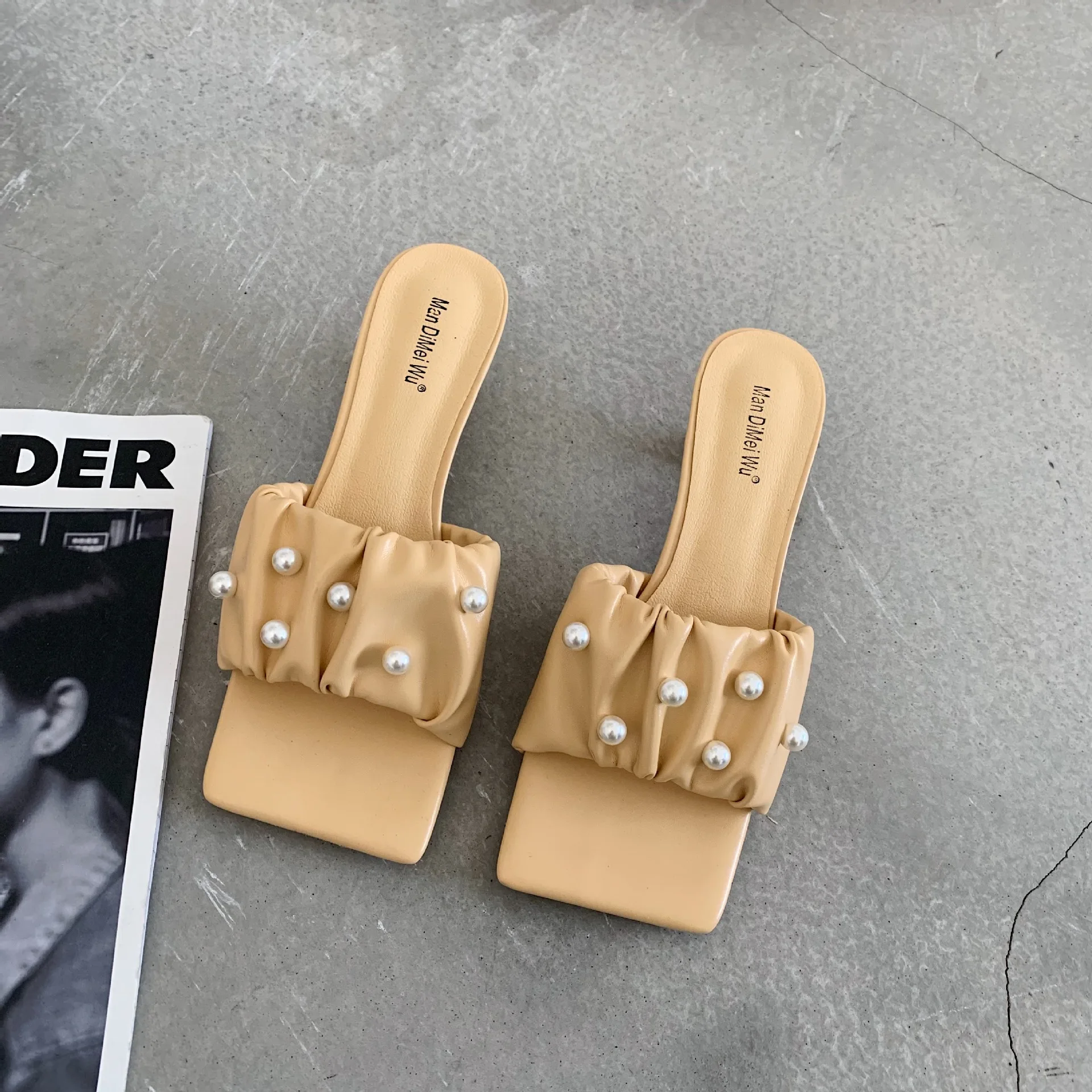 

Female Shoes Slippers Women Summer Slides String Bead Heeled Mules Shallow Low Fashion 2021 High Thin Soft Luxury PU Pumps Fabri