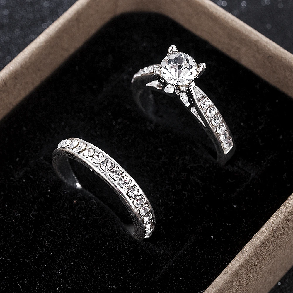 

2Pcs/set Charm Lovers Ring Fashion Jewelry Crystal Engagement Wedding Rings For Women Men Anel