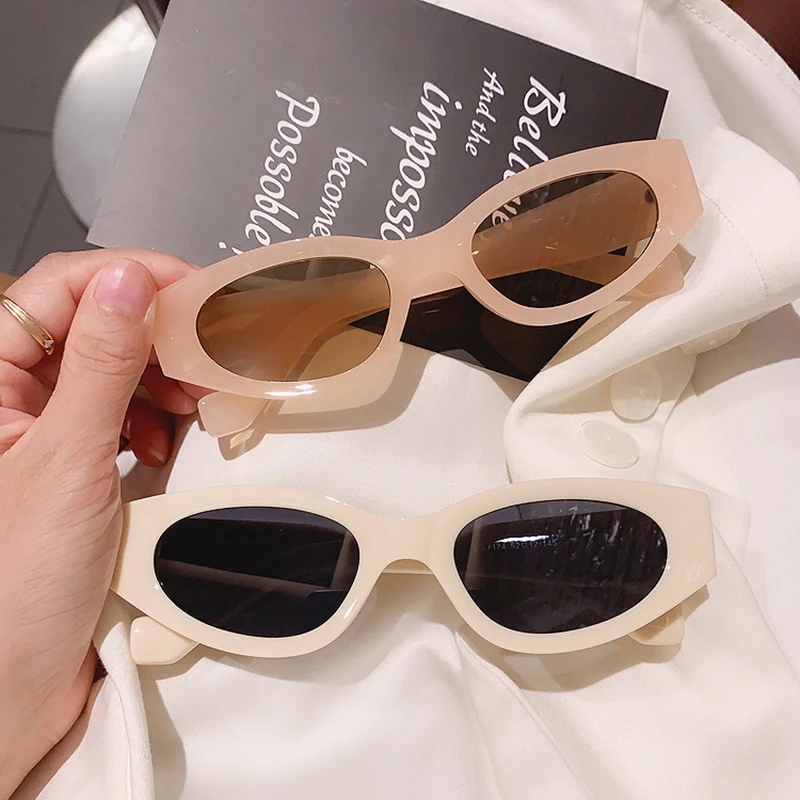 

Ins Popular Fashion Small Cat Eye Sunglasses Woman Vintage Oval Eyewear Men Champagne Tea Sun Glasses Shades UV400
