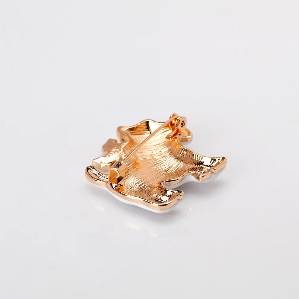 Черно-белый эмалированный Рождественский орнамент броши в форме собаки для