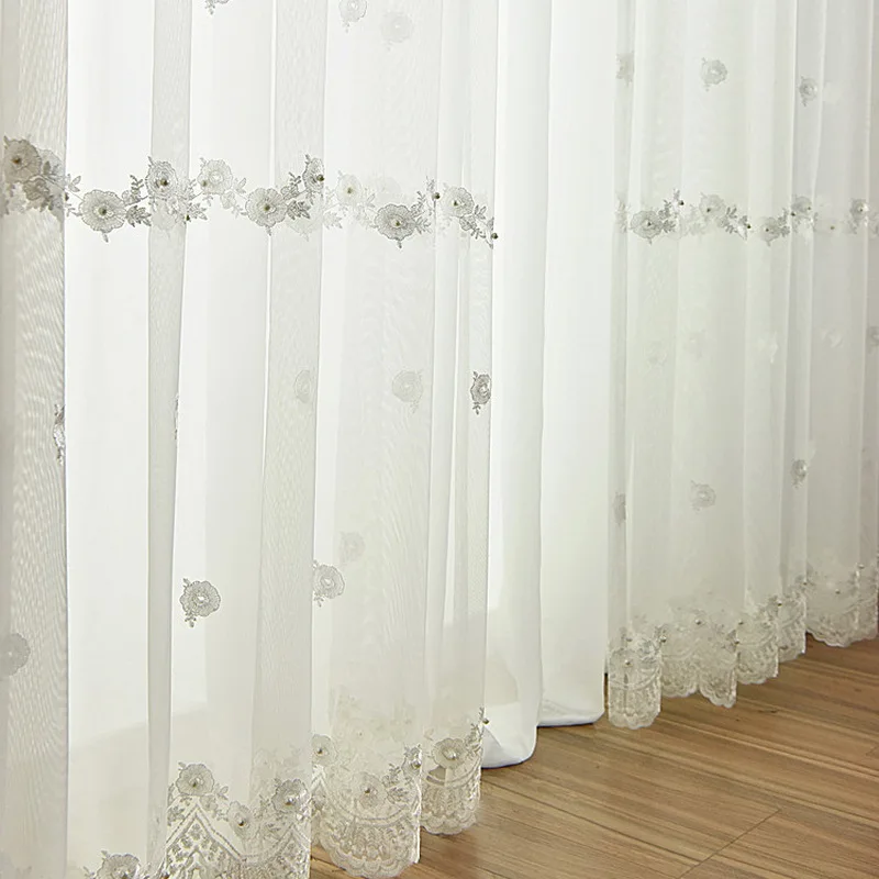 С ажурными кружевами и пряжа для вышивки с цветочным рисунком в европейском