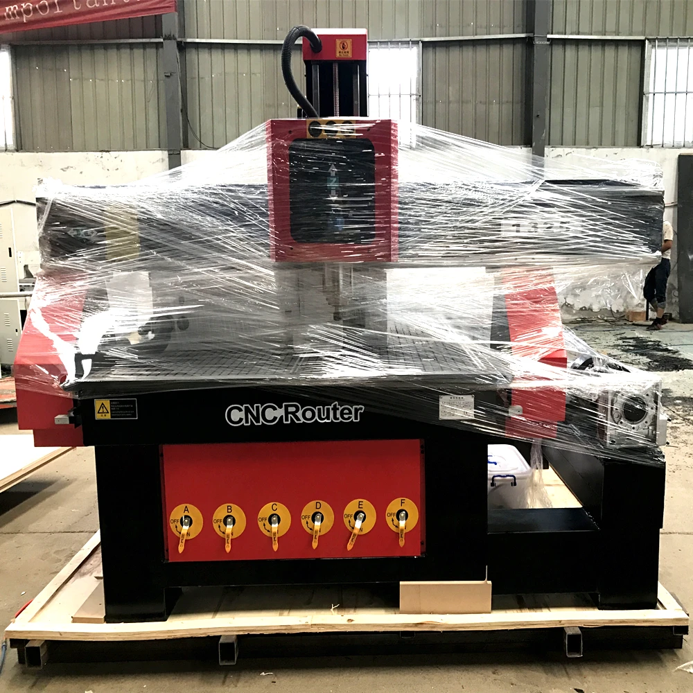 Фрезерный станок 1325 с ЧПУ для деревянных дверей столов гравировального станка