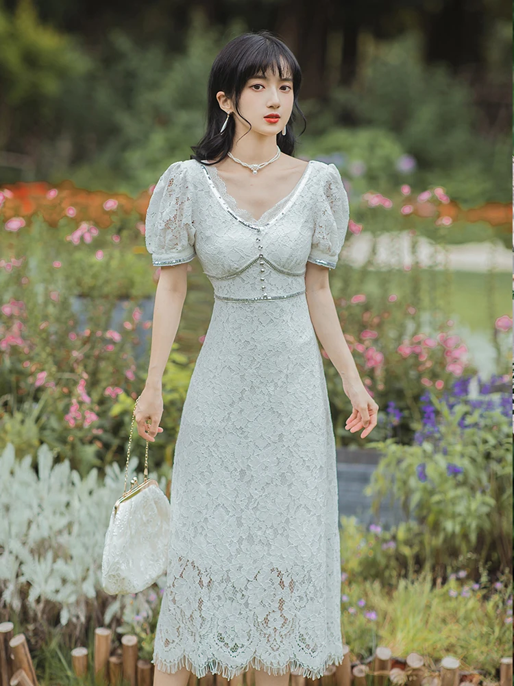 

Женское кружевное платье средней длины, белое приталенное платье с V-образным вырезом и рукавами-фонариками, в стиле ретро, для вечеринки и с...