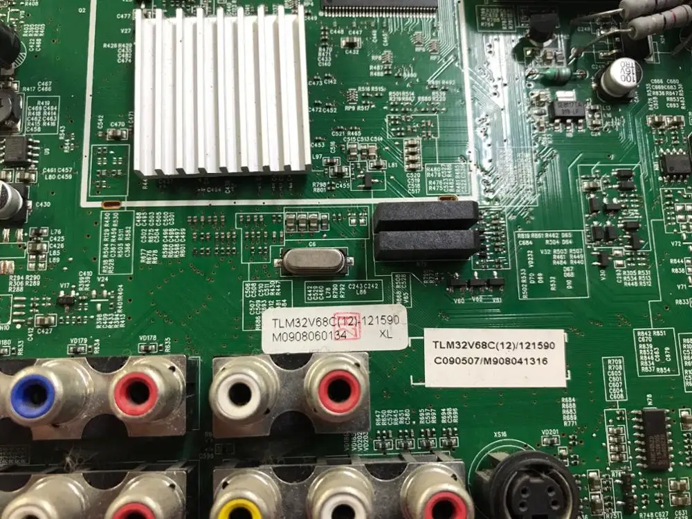 

Original TLM32V68C (12) 121590 motherboard RSAG7.820.1727 screen AX080A030B