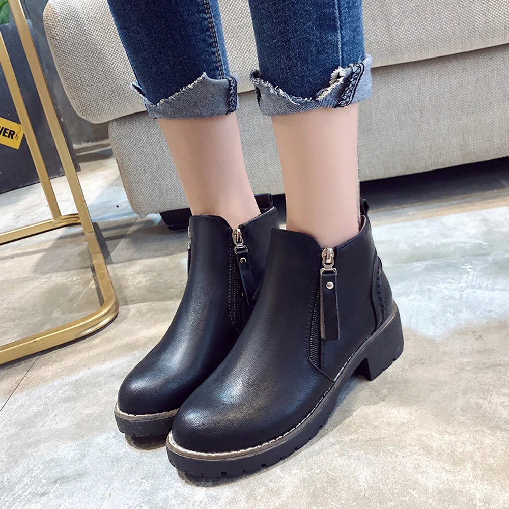 Женские ботинки-мартинсы на толстой подошве теплые ботинки с круглым носком в