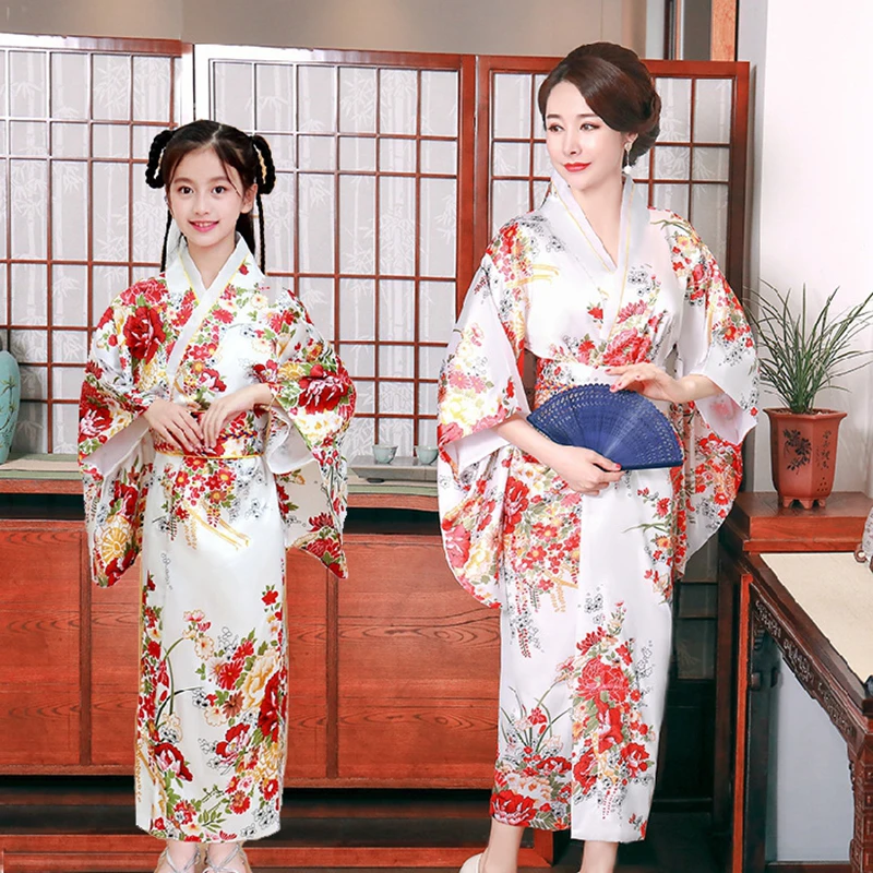 Японское кимоно для мамы и дочери с цветами вишни одежда родителей детей