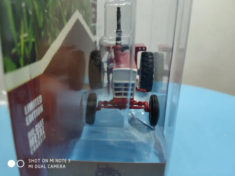 GreenLight 1:64 1973 трактор красный 48030 c сплав модель автомобиля металлические игрушки
