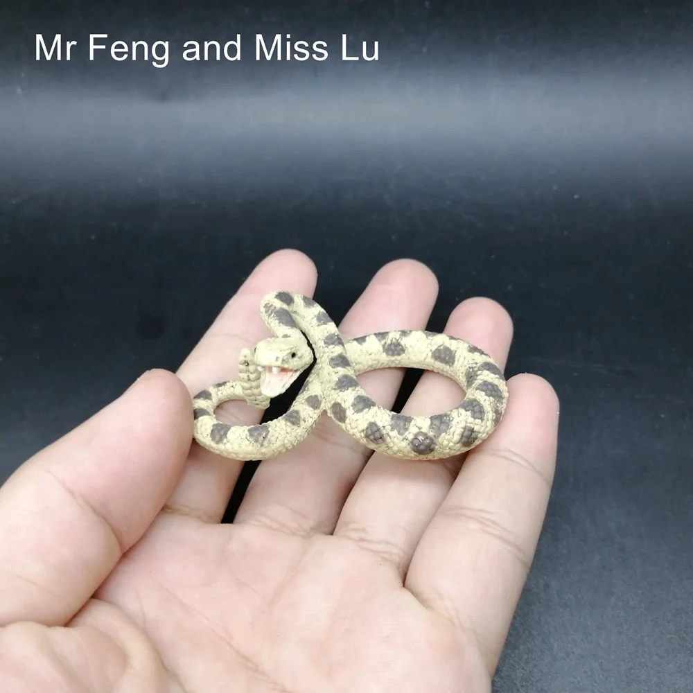 Мини погремушка змея статическая модель Дошкольная образовательная игрушка