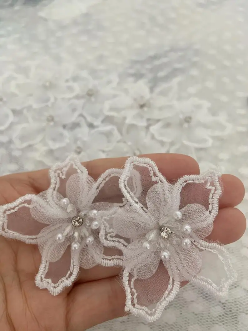 

10 pieces Off White 3d Flowers Applique Heavy Bead Petals With Rhinestone