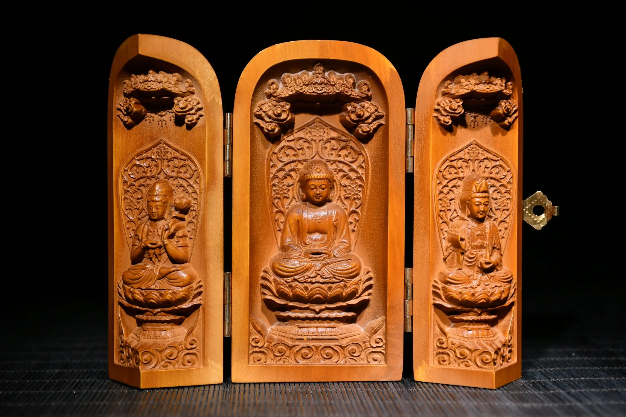 

4"Tibetan Temple Collection Old Boxwood Seikos Fu Lu Shou Samsung longevity Gather wealth Buddhist altar Three open boxes Office