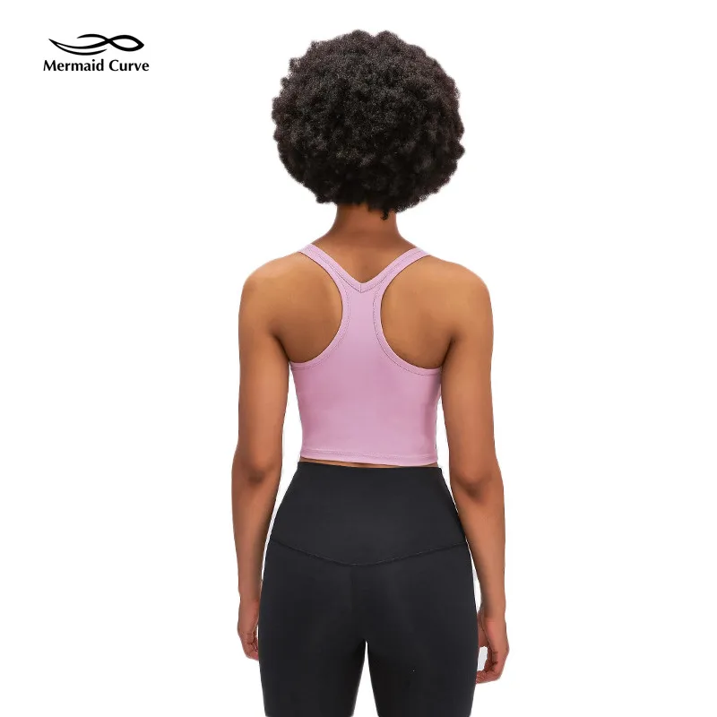 Женский спортивный бюстгальтер средней длины с U образным вырезом и чашкой C/D| |