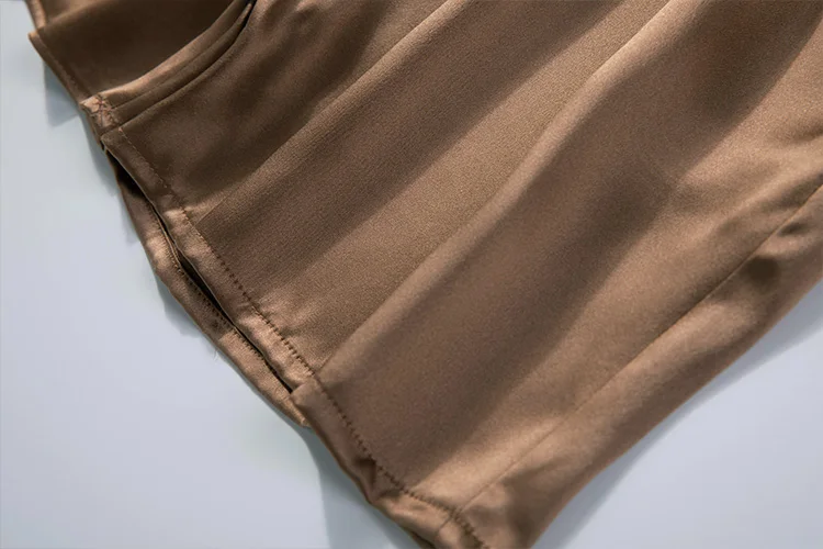 

100% Mulberry Silk Women's Shorts solid colors with pockets in 15 colors one size JN105-2
