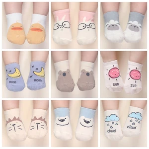 Нескользящие хлопковые носки для маленьких мальчиков и девочек, нескользящие носки с героями мультфильмов для новорожденных, нескользящие носки для детей, аксессуары для детей