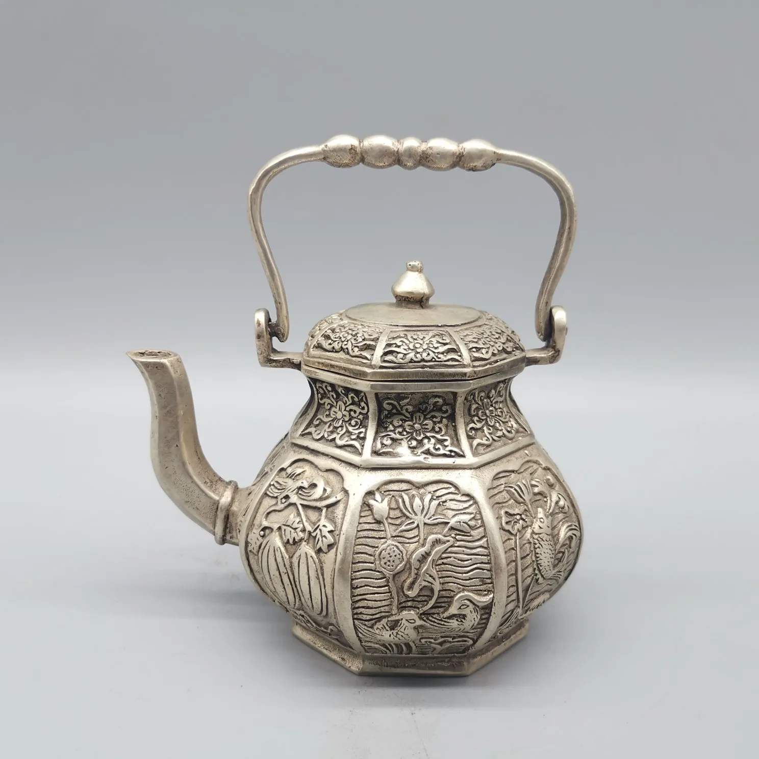 

Collect China Fine Workmanship Tibetan Silver White Copper Sculpture 'Good Luck' Kettle Metal Crafts Home Decoration