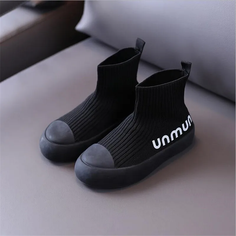 

Children's flying knit socks boots 2020 new children's shoes elasticity good to wear boys casual shoes black children's boots