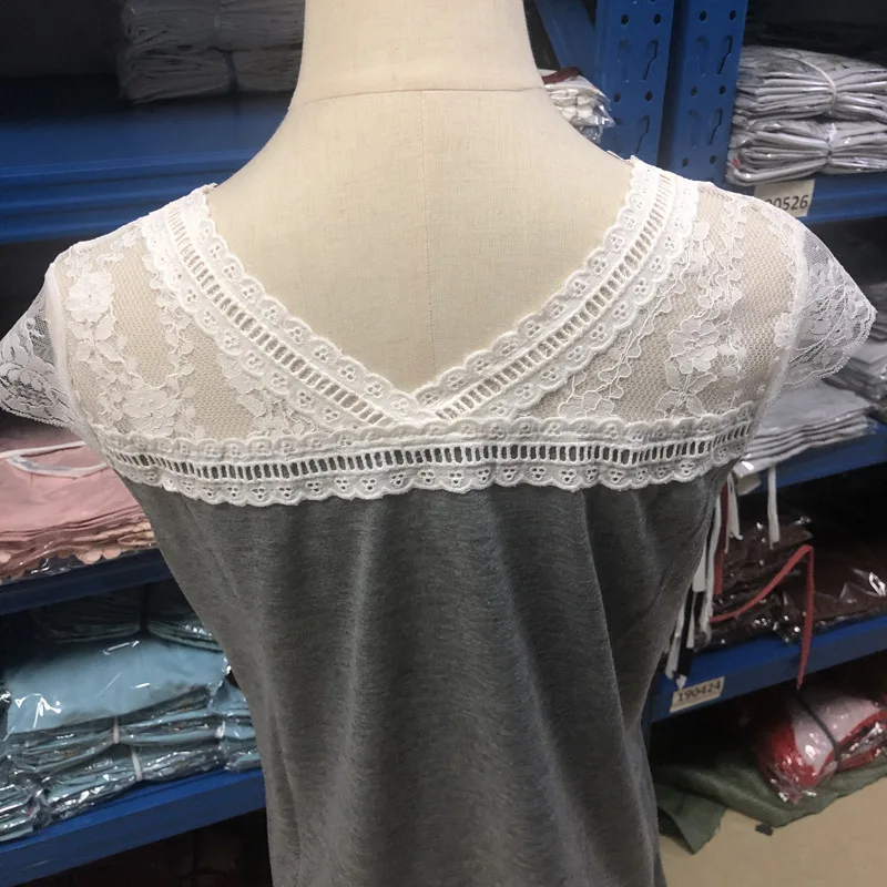 

Women's 2020 summer lace lace V-neck stitching solid color casual T-shirt top